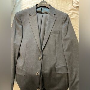 NWOT Jos. A. Banks 1905 Suit, slim fit size 38R